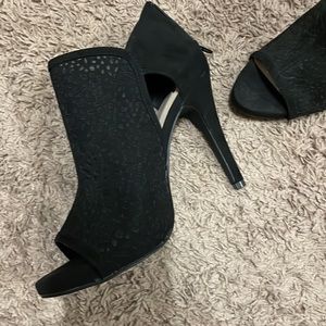 Never worn black lace heels
